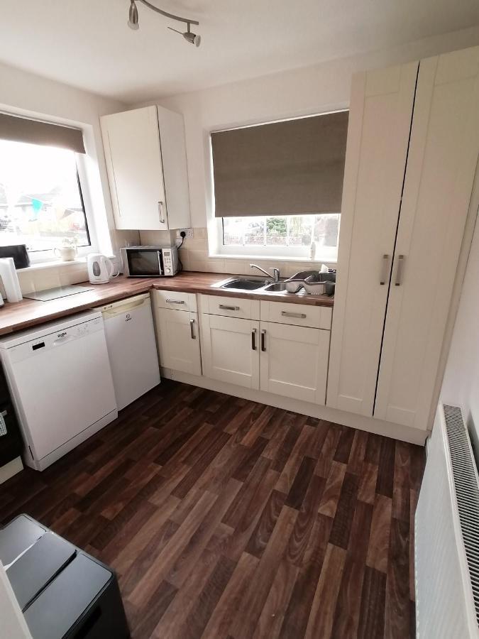 Spring Gardens Holiday Bungalow Cayton Exteriör bild